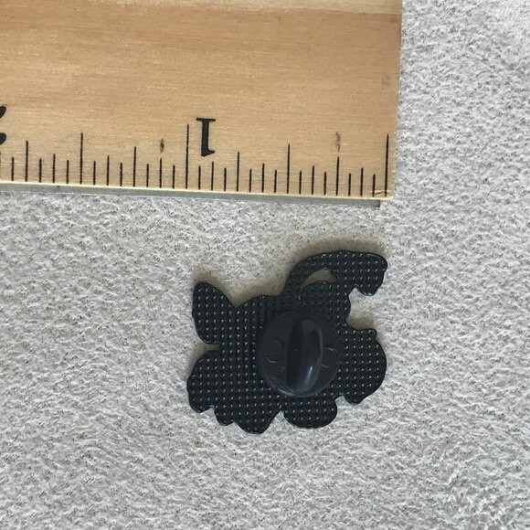 MR POTATO HEAD Collectible Enamel Pin NEW 850 - Picture 2 of 3